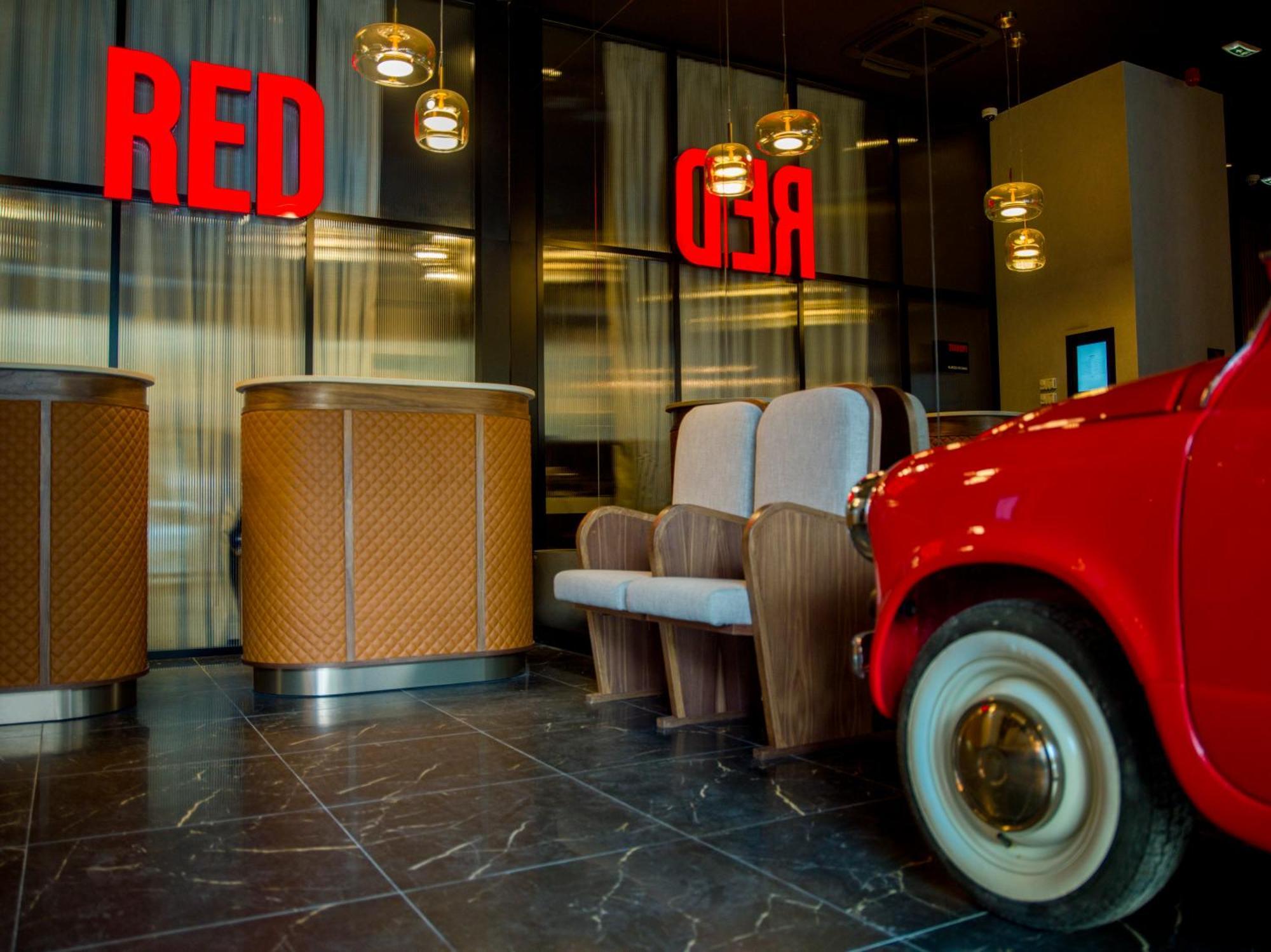 Radisson Red Belgrade Hotel Екстериор снимка