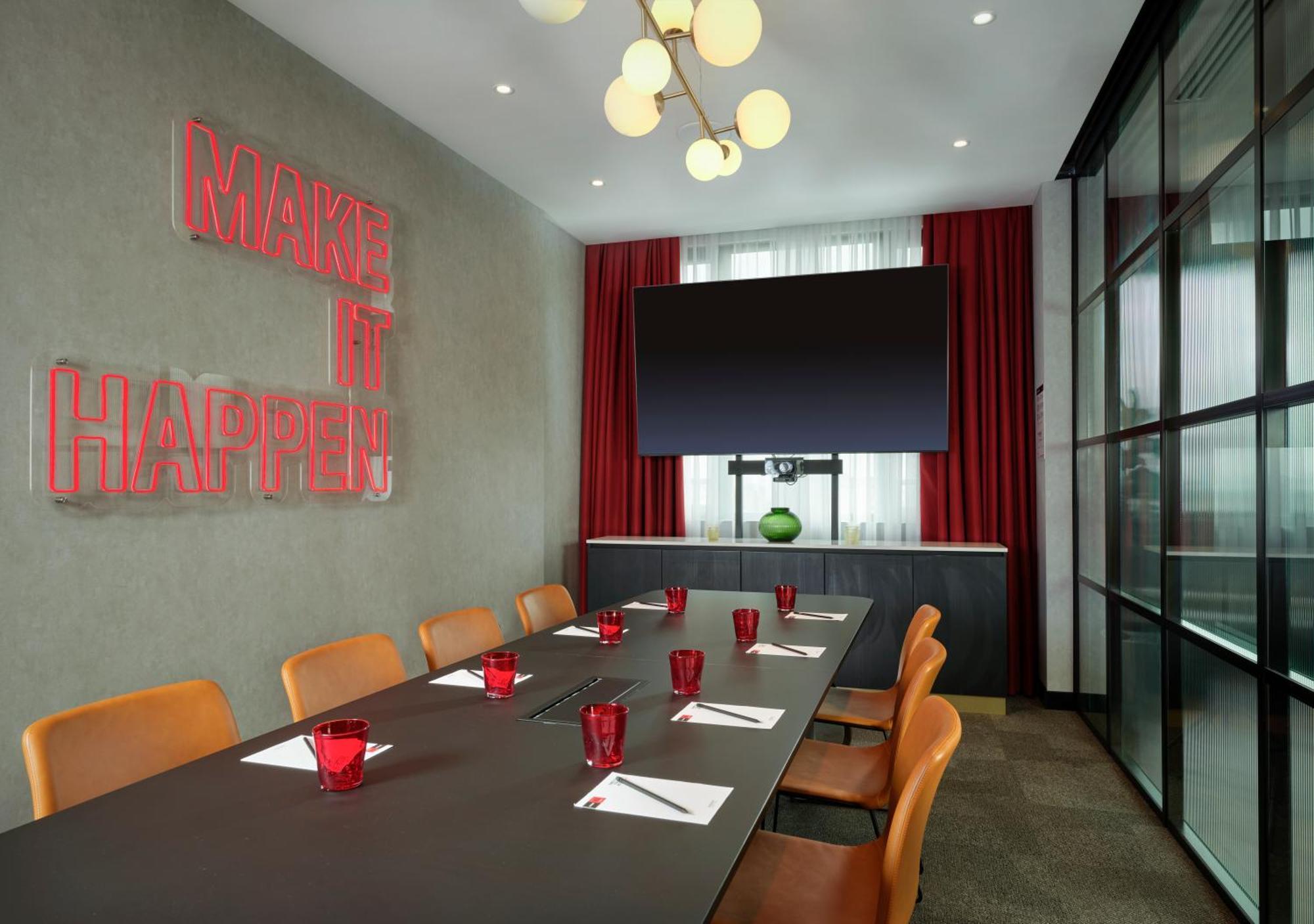 Radisson Red Belgrade Hotel Екстериор снимка