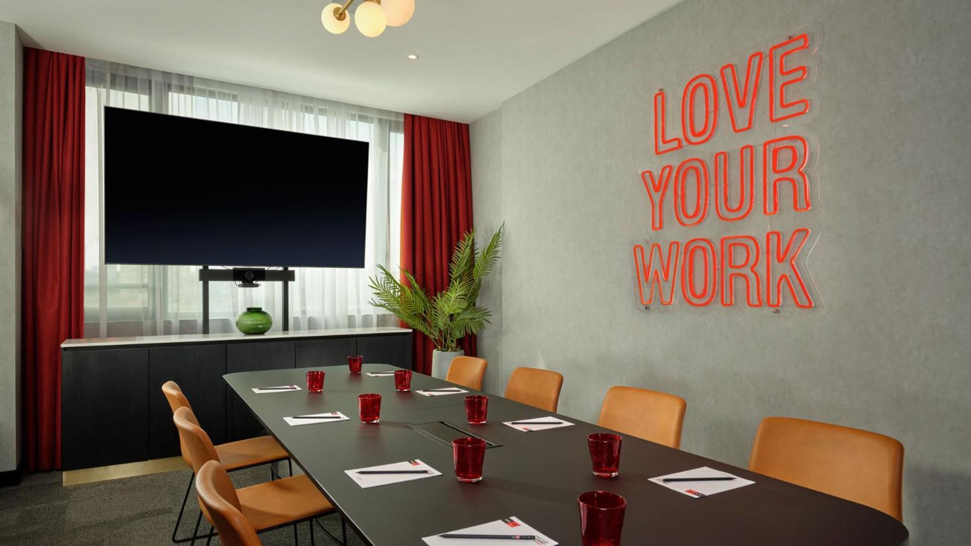 Radisson Red Belgrade Hotel Екстериор снимка