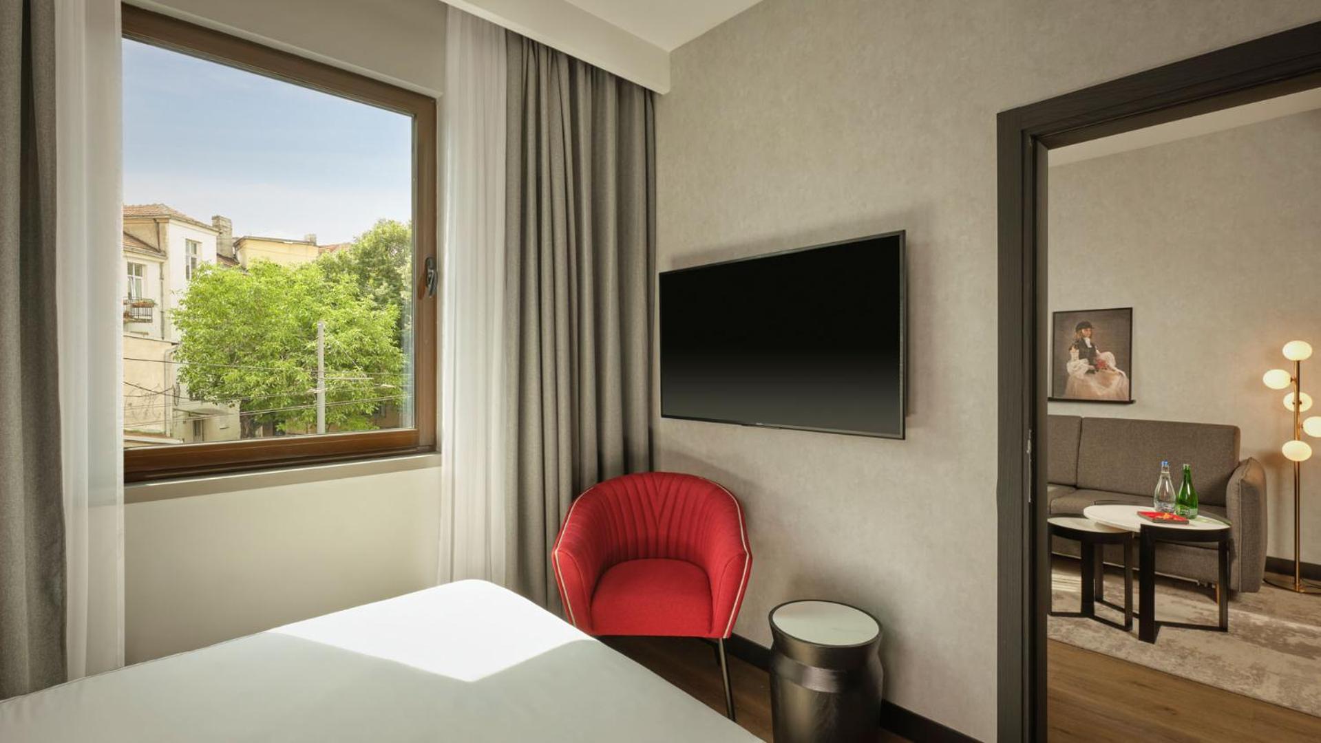 Radisson Red Belgrade Hotel Екстериор снимка